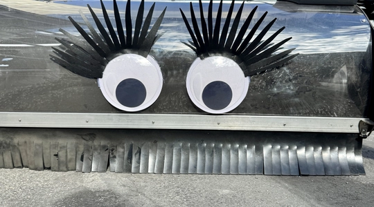 Sweepie with Eyelashes